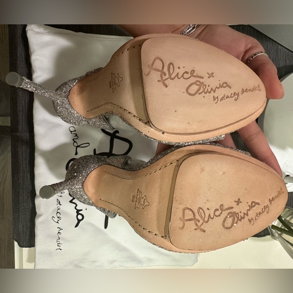 Alice + Olivia by Stacey Bendet - Picture 4 of 10